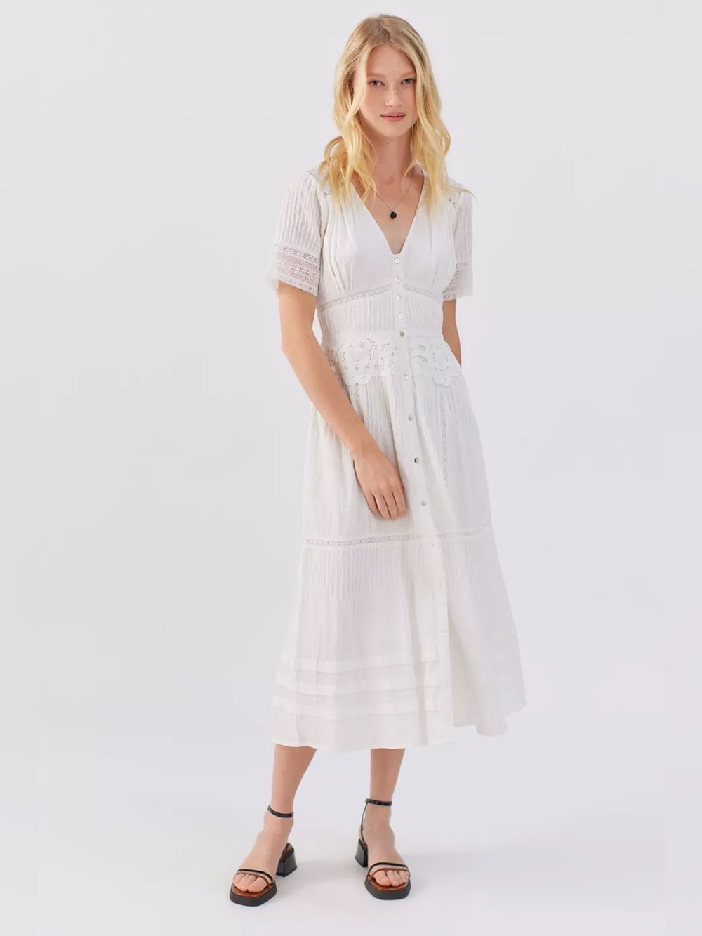 ASTR The Label Honeymoon White Lace Midi Dress - cottagecore size small